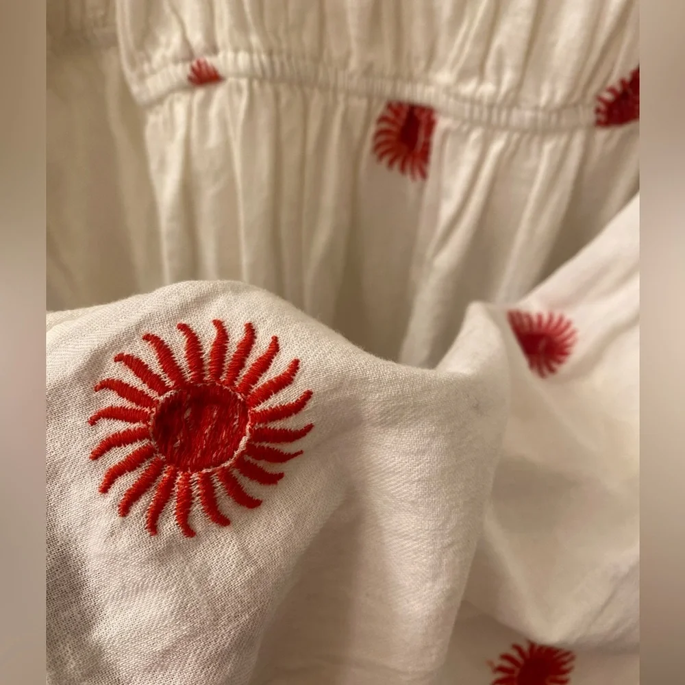 Free people White Dress with Red Floral Embroidery size XS oversized - Picture 10 of 10